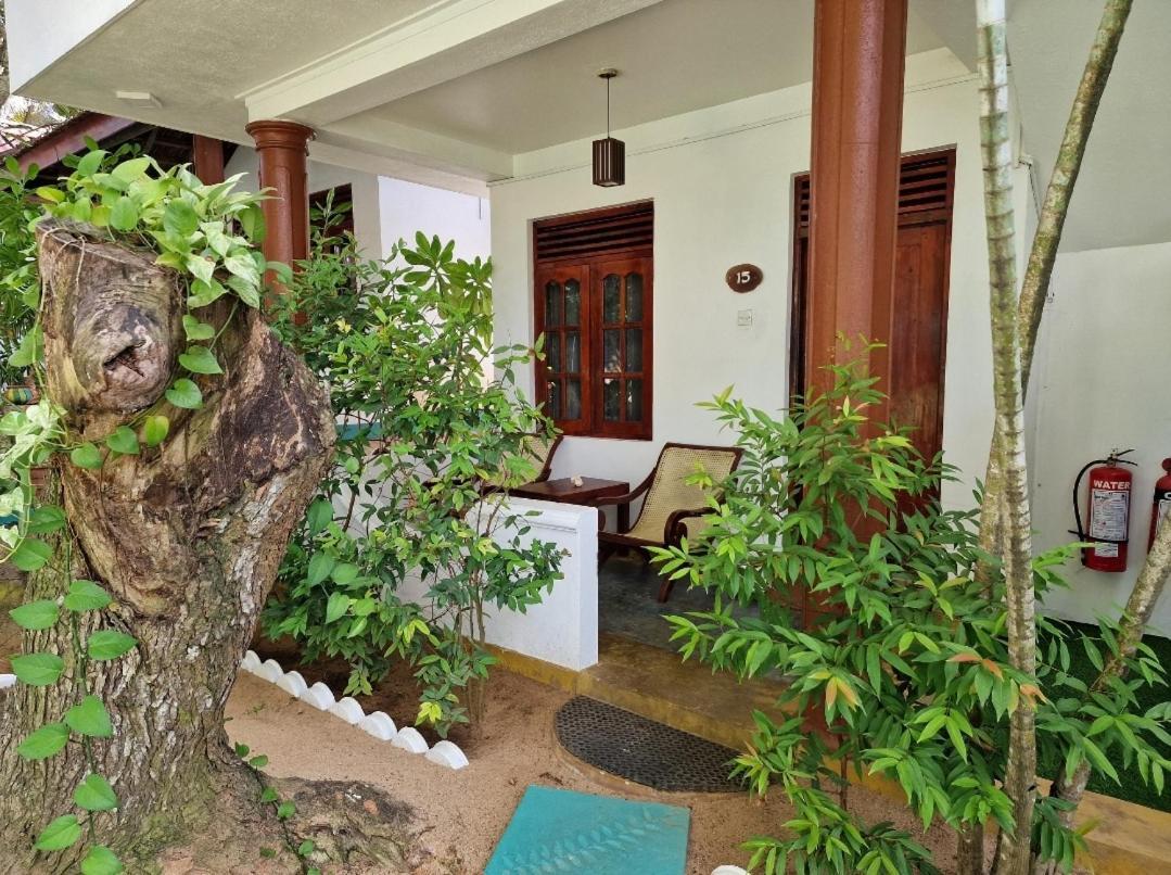 Panorama Beach Hotel Tangalle Eksteriør billede